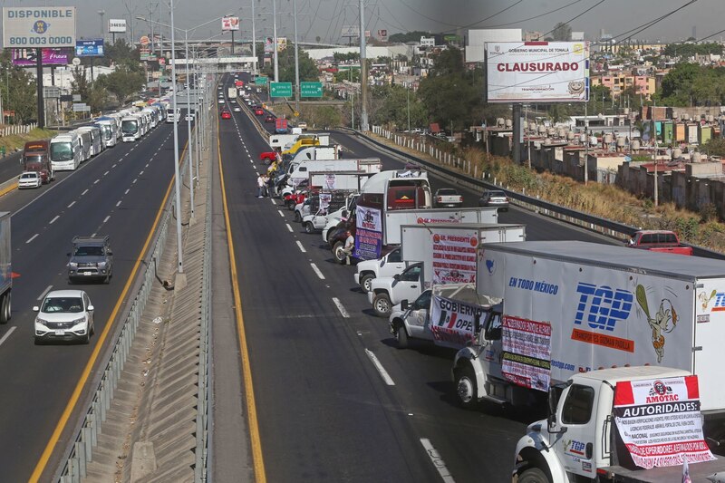 Manifestación de transportistas en la carretera
