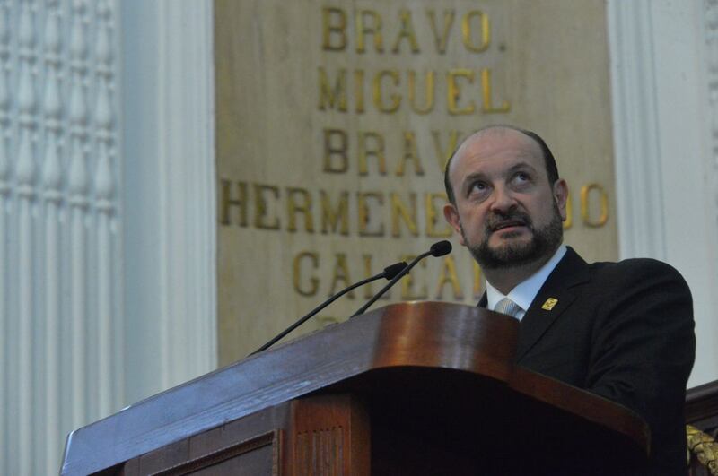 El presidente de México, Miguel Ángel Hermenegildo Galeana Bravo, da un discurso.