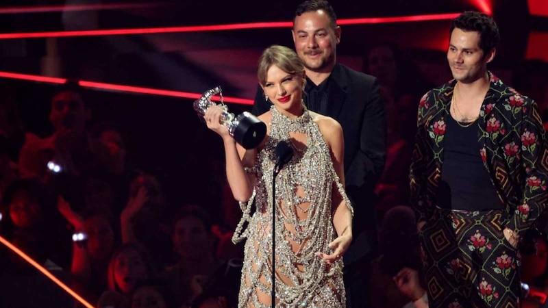 Taylor Swift gana el premio a la mejor artista del año en los MTV VMA 2022