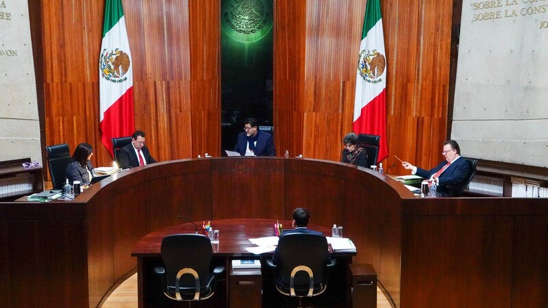 Ministros de la Suprema Corte de Justicia de la Nación en sesión