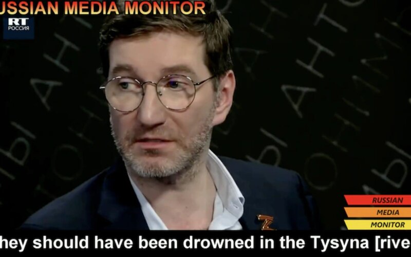 El presentador de RT dice que los polacos deberían haberse ahogado en el río Tysyna
