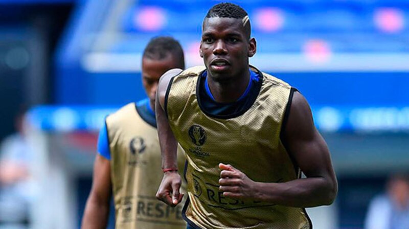 El futbolista francés Kylian Mbappé durante un entrenamiento con su club, el París Saint-Germain.
