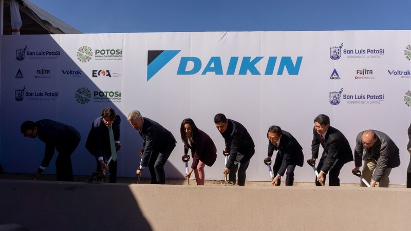 Colocación de la primera piedra de la nueva planta de Daikin en San Luis Potosí