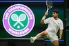 Carlos Alcaraz se prepara para su debut en Wimbledon enfrentando a Fabio Fognini tras un intenso entrenamiento con Alex de Miñaur