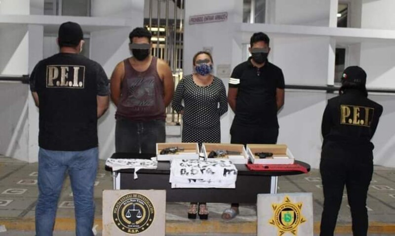 Detienen a tres presuntos delincuentes en posesión de armas de fuego en la Ciudad de México