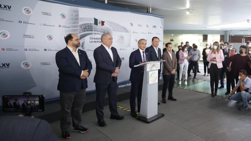 - Conferencia de prensa del senador Ricardo Monreal Ávila.