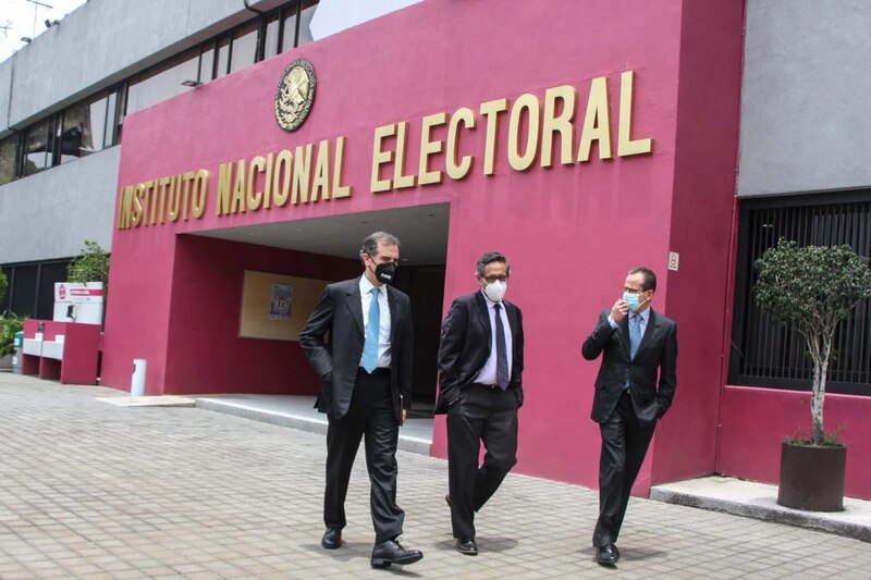 Reunión de trabajo en el Instituto Nacional Electoral