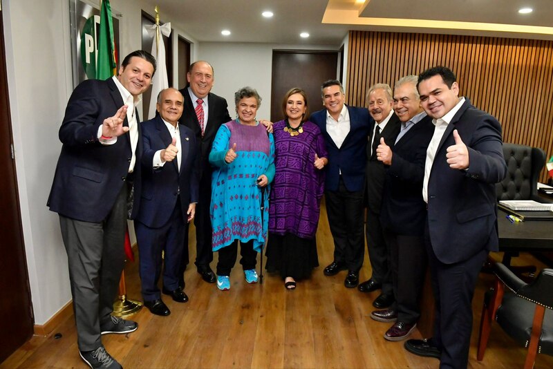 Reunión de trabajo entre el Presidente de la República y su gabinete