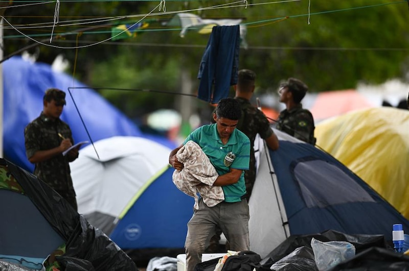 Campamento de refugiados en la frontera entre Brasil y Venezuela