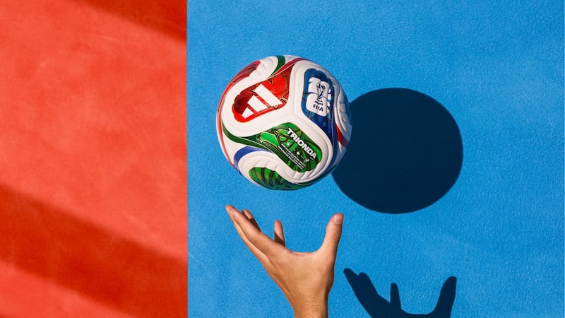 Presentación del balón "Trionda" Mundial 2026