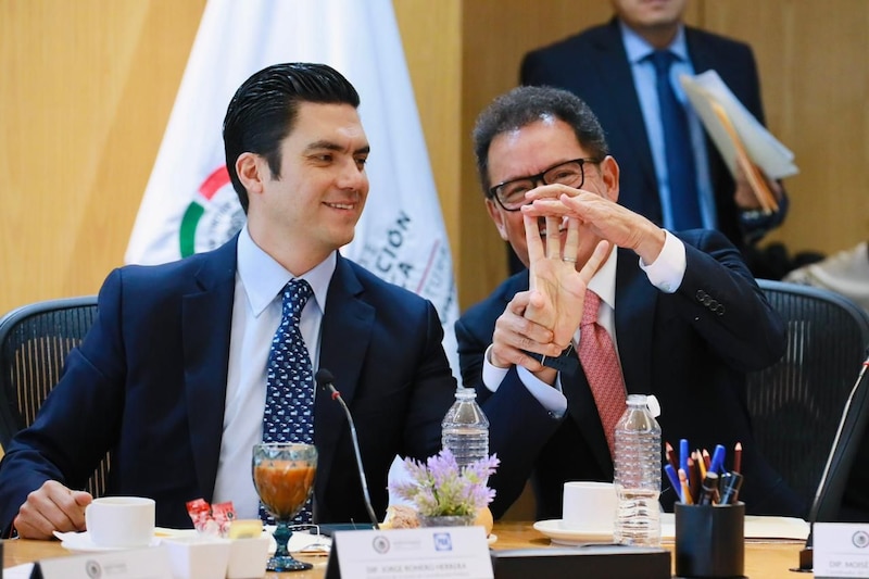 El presidente electo de México, Andrés Manuel López Obrador, se reúne con el presidente Enrique Peña Nieto.