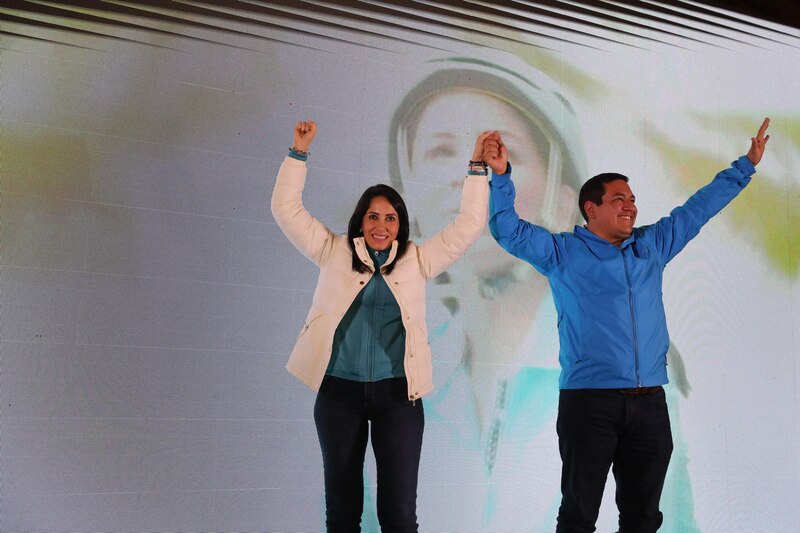 Candidatos celebran victoria en elecciones