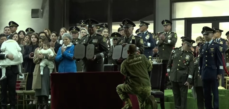 El presidente de México, Andrés Manuel López Obrador, durante una ceremonia militar.