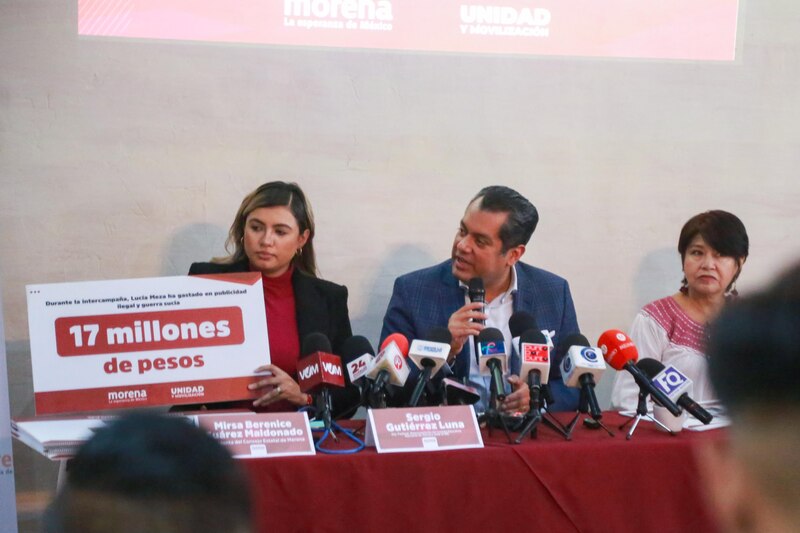 Conferencia de prensa de Morena en la Ciudad de México