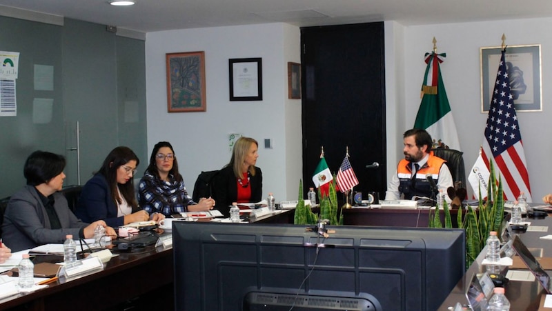 Reunión de trabajo entre funcionarios mexicanos y estadounidenses