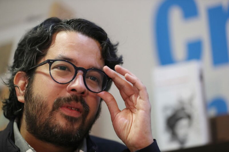 El escritor peruano Santiago Roncagliolo reflexiona sobre la literatura y la política en el Hay Festival de Arequipa
