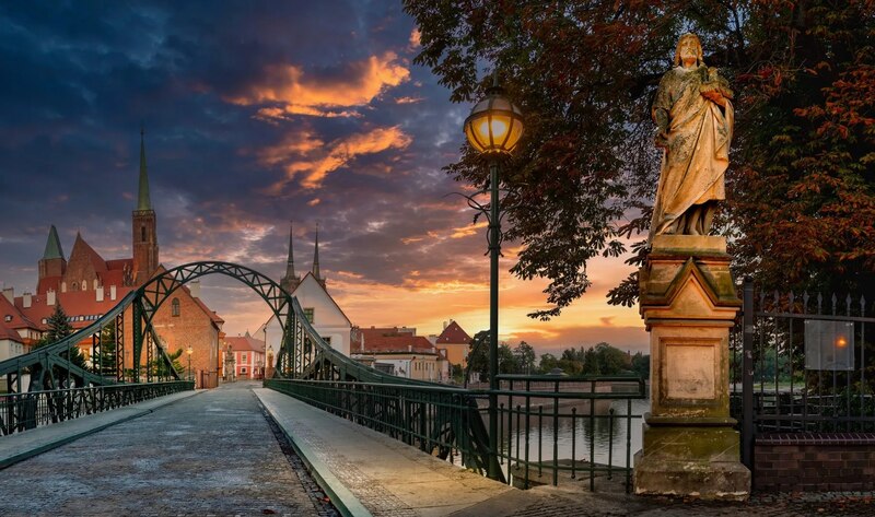 Atardecer en el puente de San Juan, Varsovia