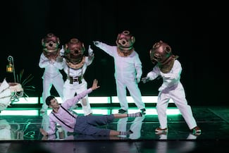 “(esc)afandra”, una expedición escénica al fascinante mundo de la Fosa de las Marianas