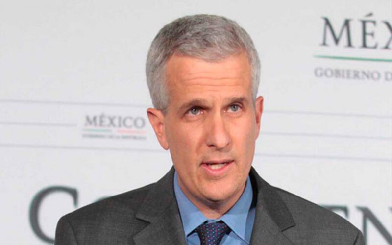 El ex embajador de Estados Unidos en México, Jeffrey Davidow, durante una conferencia de prensa.
