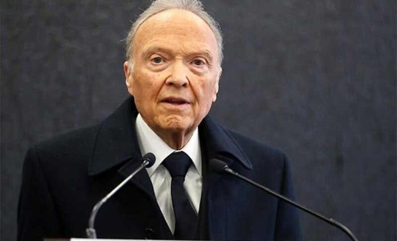 El cantante Julio Iglesias en una conferencia de prensa.