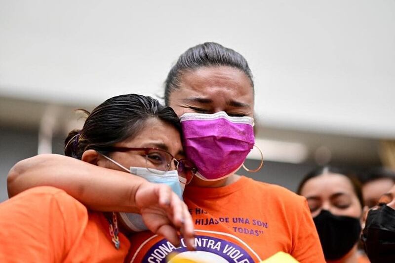 Mujeres indígenas exigen justicia por las víctimas de violencia de género en México