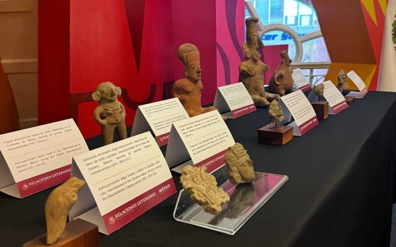 Colección de artefactos prehispánicos mexicanos