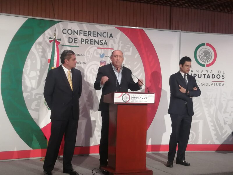 - Conferencia de prensa