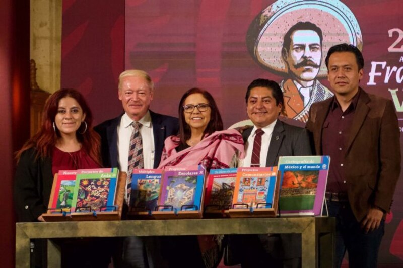 Presentación de libros de texto gratuitos