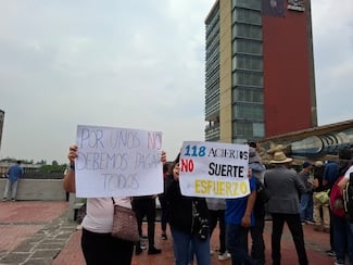 Aspirantes aceptados piden a la UNAM seguir el proceso de ingreso y no repetir el examen