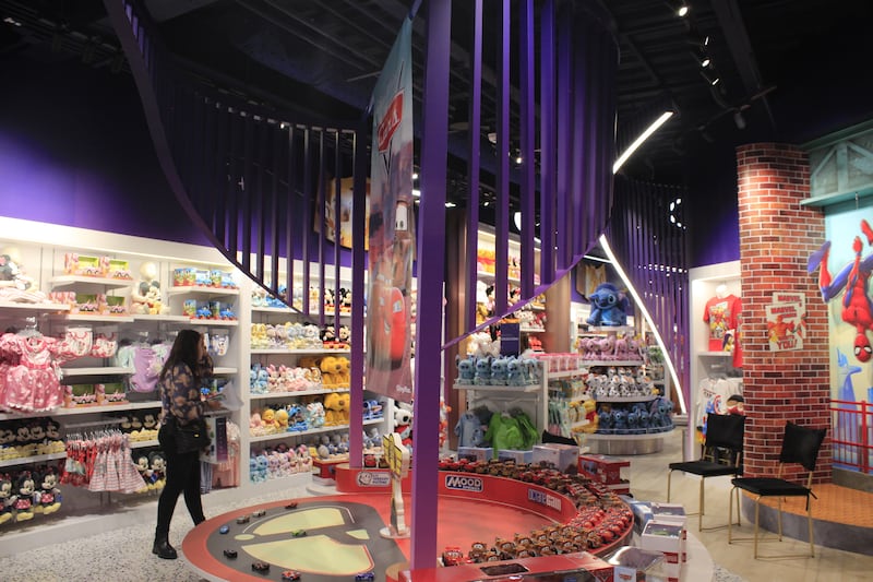 Productos de la Disney Store en Plaza Perisur