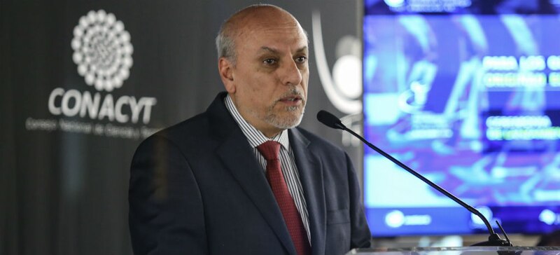 El Dr. Enrique Cabrero Mendoza, director general del CONACYT, durante su participación en el Foro de Ciencia y Tecnología 2018.