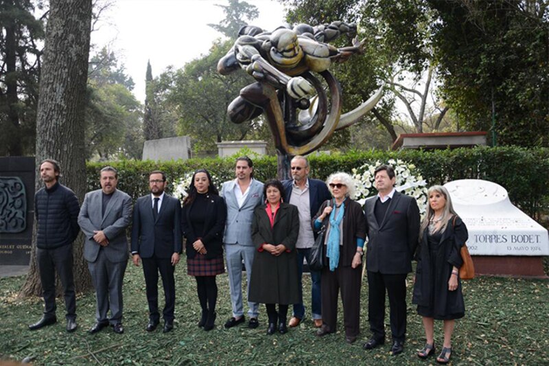 Monumento a Salvador Allende en el Cementerio General de Santiago