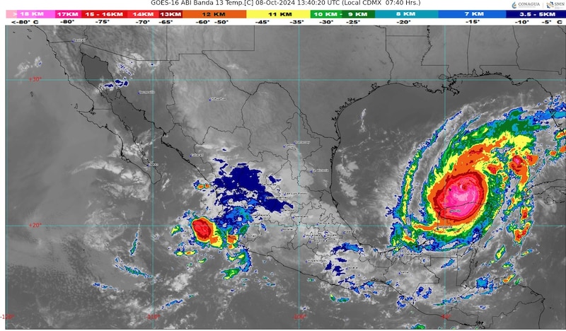 Huracán en el Océano Pacífico