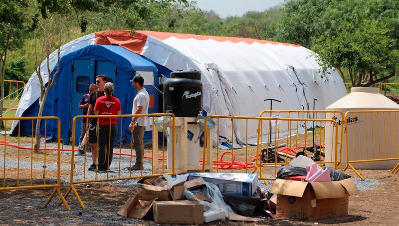 Un hospital de campaña en una zona rural
