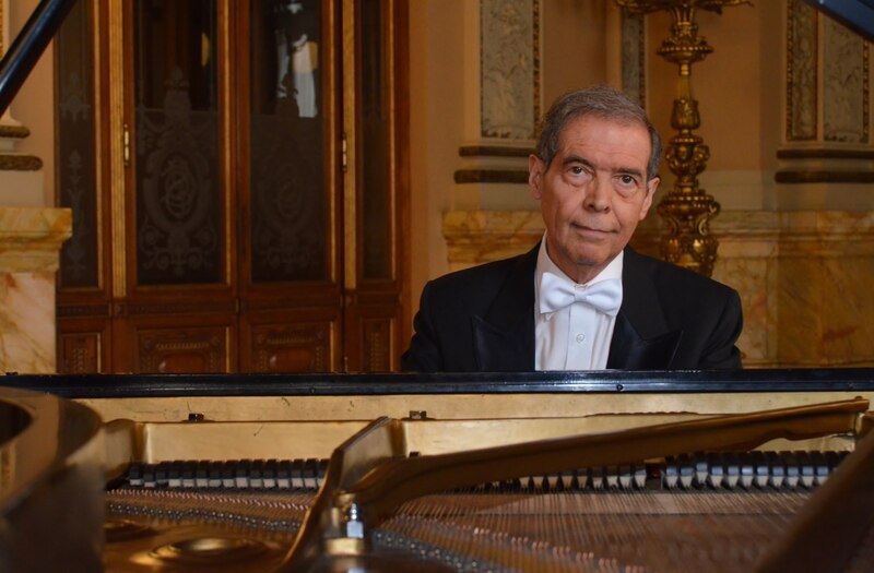 El pianista español Daniel Barenboim
