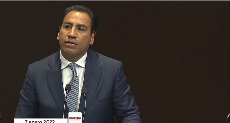El diputado federal por Morena, Hamlet García Almaguer, durante su participación en la sesión de la Cámara de Diputados.
