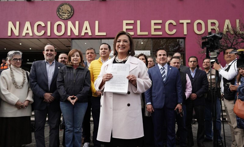La presidenta del INE, Lorenzo Córdova, presenta el informe anual de actividades del instituto