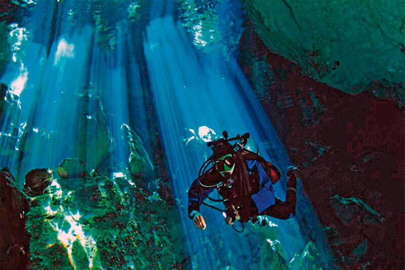 Buceo en cueva
