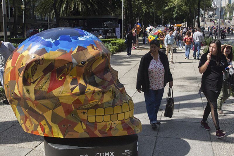 Calavera monumental en el Zócalo de la Ciudad de México