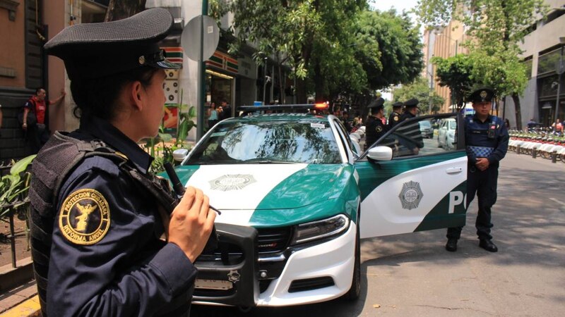 Policía mexicana detiene a un hombre en la Ciudad de México