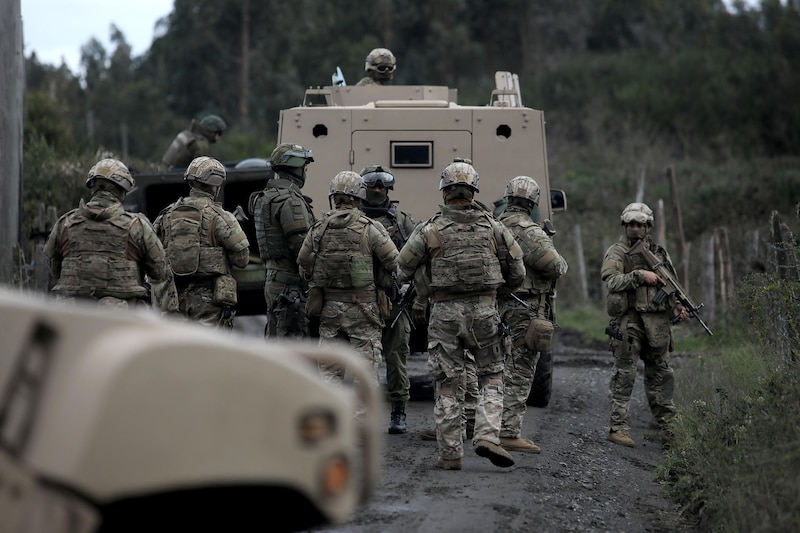 Militares en una operación de seguridad