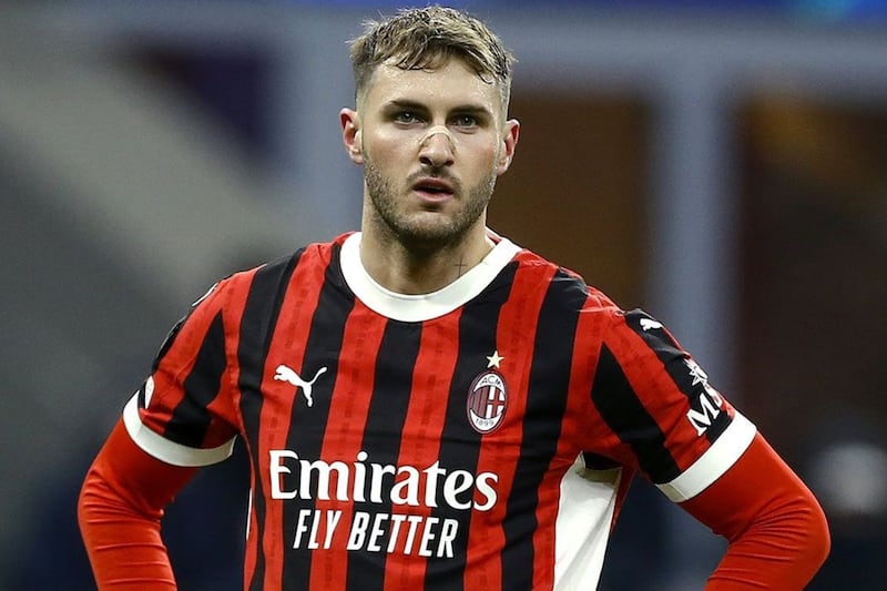 El delantero mexicano no ha jugado desde octubre y ya no volverá este 2025 con el cuadro italiano, que disputa la semifinal de la Súper Copa de Italia este 18 de diciembre.