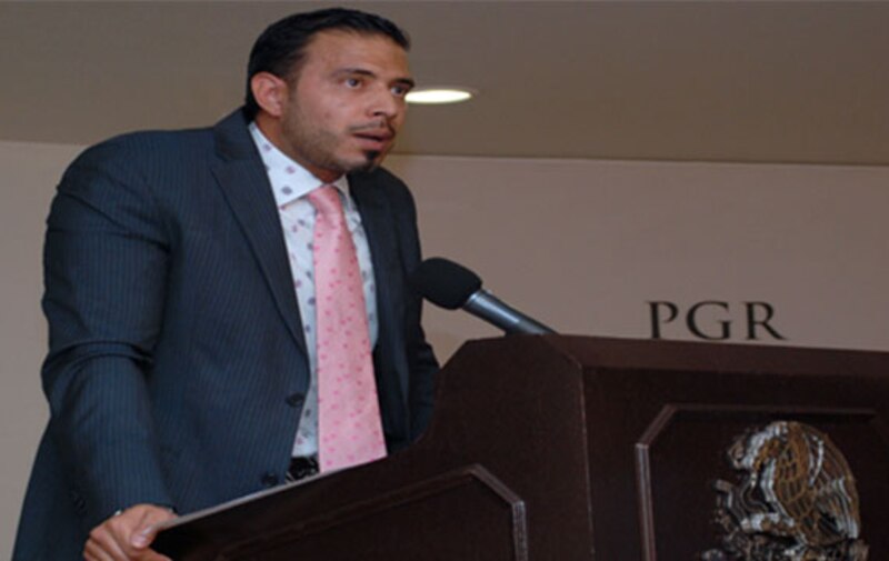 El Procurador General de la República, Arturo Chávez Chávez, durante una conferencia de prensa.
