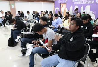 Impulsa IECM taller de haikú para fortalecer la educación cívica entre juventudes