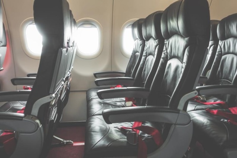 No todos los asientos son iguales: elige el mejor según tu destino, tus hábitos y tus necesidades. Guía completa para un vuelo placentero y sin sorpresas.