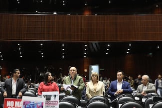 Piden diputados del PRI memorial sin historias relegadas de policías caídos