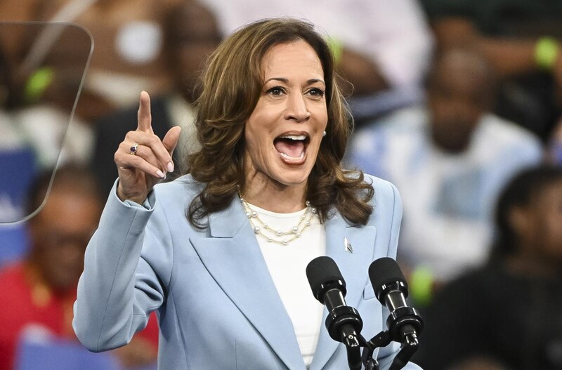 Kamala Harris, vicepresidenta de los Estados Unidos, da un discurso.