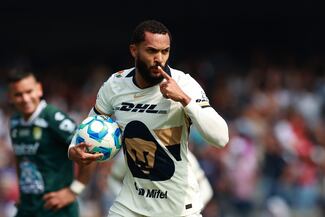 Juninho salva a Pumas: cabezazo del brasileño sella empate 1-1 ante León en CU