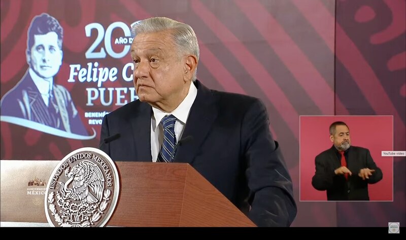 El presidente Andrés Manuel López Obrador encabeza la ceremonia del 20 Aniversario Luctuoso de Felipe Calderón Hinojosa.