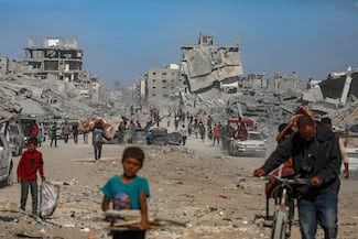 Aumenta el número de muertos en Gaza a 70,100 tras identificación de cadáveres